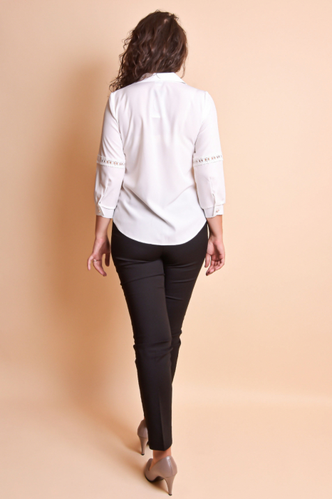 Bluza alba cu dantela pe maneca [8]