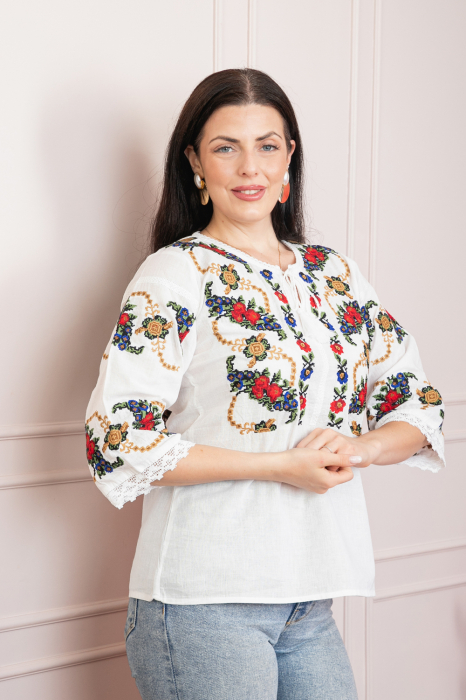 Bluza alba cu motiv floral multicolor Afrodita 01 - maneca scurta [3]
