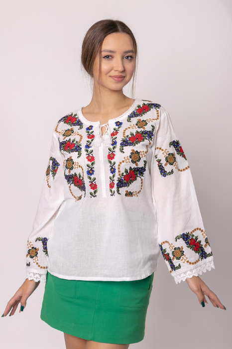 Bluza alba cu motiv floral multicolor Afrodita 01 - maneca lunga