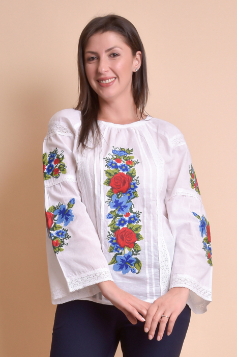 Bluza alba cu motiv floral multicolor Daciana