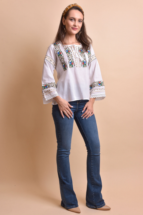 Bluza alba cu motiv floral multicolor Malvina 01 [7]