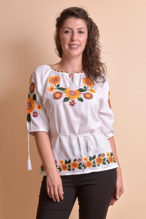 Bluza alba cu motiv floral multicolor Catrinel 05 [5]