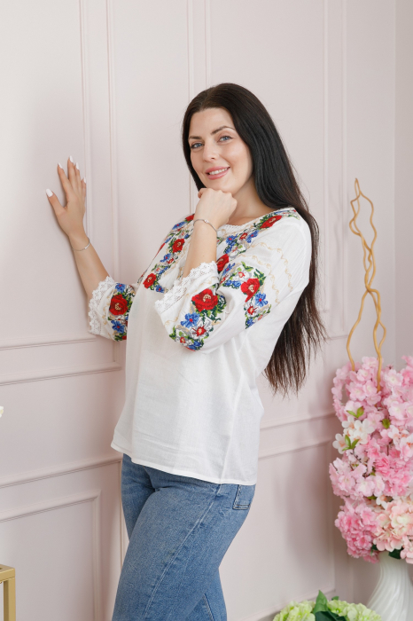 Bluza alba cu motiv floral rosu Adina 01 - maneca scurta [3]