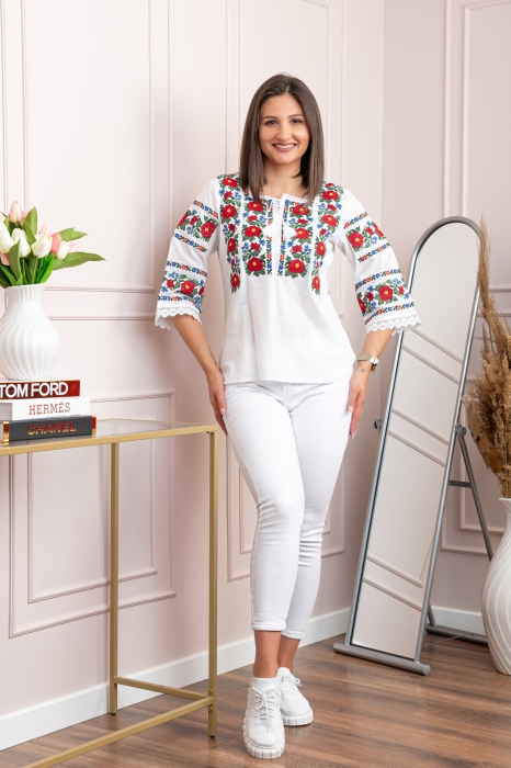 Bluza alba cu motiv floral rosu Fabiana 02 [4]