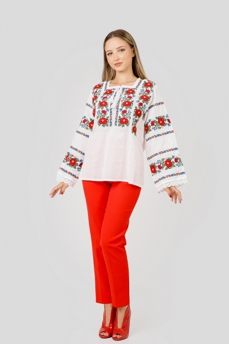 Bluza alba cu motiv floral rosu Fabiana [4]