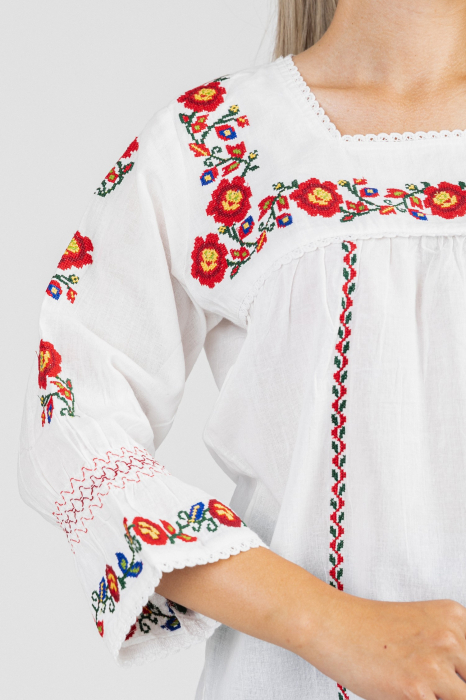 Bluza alba cu motiv floral rosu Isabela 01 [2]