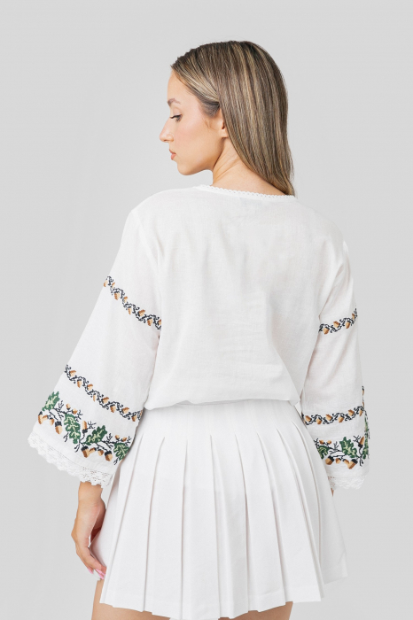 Bluza alba cu motiv floral verde Vera [3]