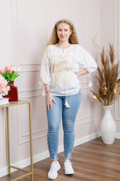 Bluza alba cu motiv geometric auriu Ines 03 [4]