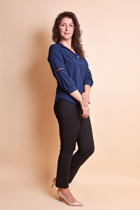 Bluza albastra cu dantela pe maneca [9]