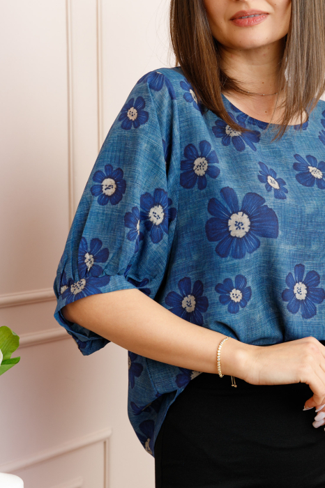 Bluza albastra cu imprimeu floral bleumarin Harper plus size [2]