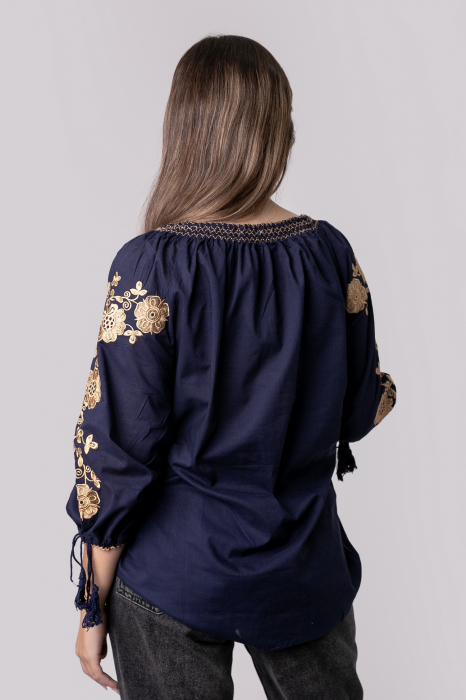 Bluza albastra cu motiv floral auriu Hortensia [3]