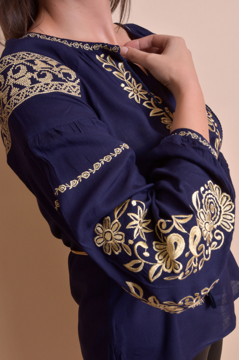 Bluza albastra cu motiv floral auriu Otilia 02 [4]
