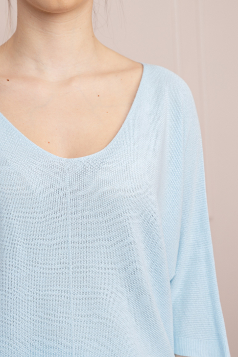 Bluza bleu cu maneci liliac [2]