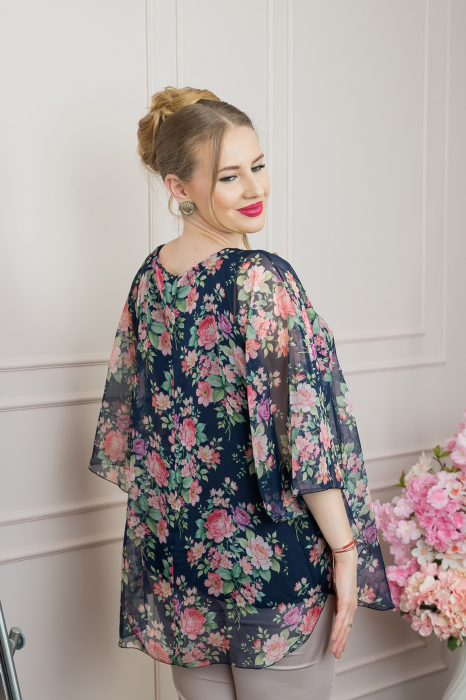 Bluza bleumarin din voal cu imprimeu floral si maneci fluture [3]