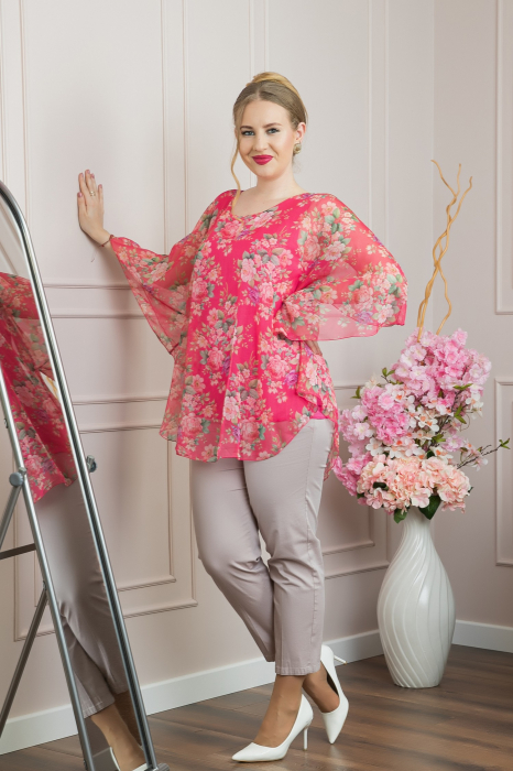 Bluza ciclam din voal cu imprimeu floral si maneci fluture [4]
