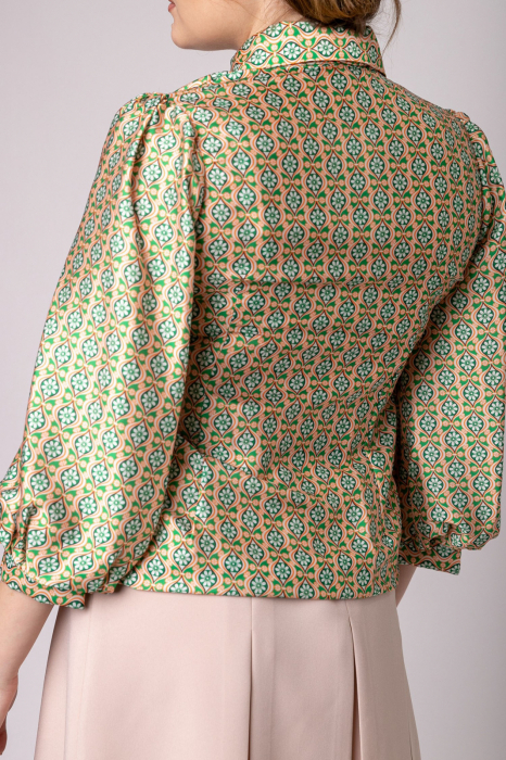 Bluza crem cu imprimeuri florale si funda la guler [4]