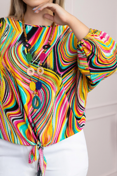 Bluza cu imprimeu curcubeu galben si colier decorativ [2]