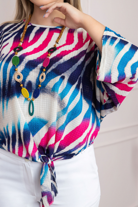 Bluza cu imprimeu zebra multicolor si colier decorativ [2]