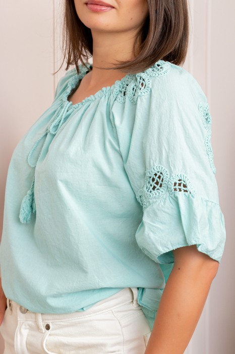 Bluza dama din bumbac Myra cu perforatii florale - Bleu [2]