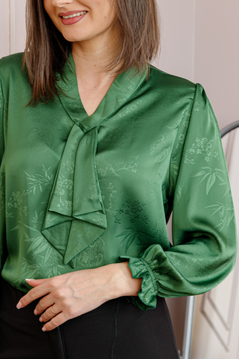 Bluza dama satinata verde cu aplicatie tip cravata Yvonne [2]