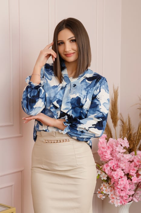 Bluza eleganta Giuliana cu maneci bufante si imprimeu abstract albastru