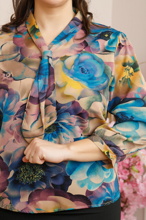 Bluza eleganta Isabelle cu imprimeu abstract albastru [2]