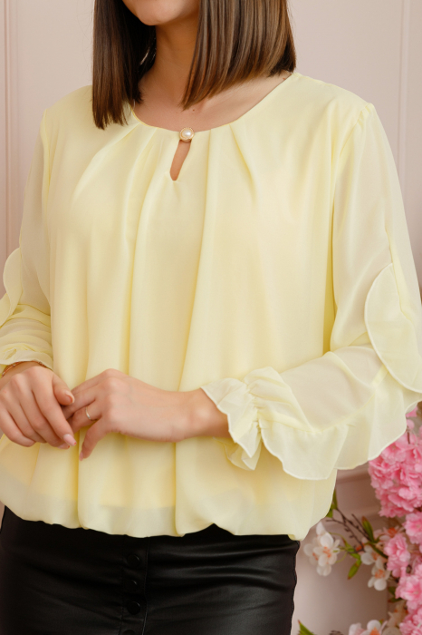 Bluza eleganta Julienne cu volanase si nasture stilizat - Galben [2]