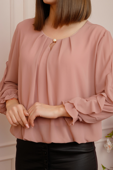 Bluza eleganta Julienne cu volanase si nasture stilizat - Roz pudrat [2]