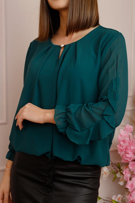 Bluza eleganta Julienne cu volanase si nasture stilizat - Verde [2]