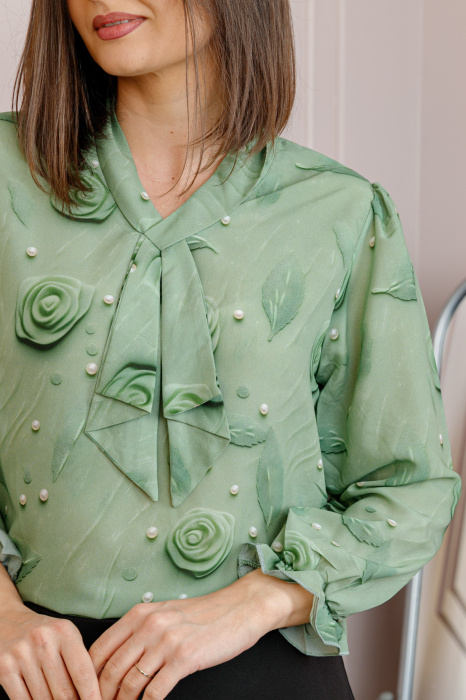 Bluza eleganta Sophie cu aplicatie tip cravata si imprimeu verde salvie [2]
