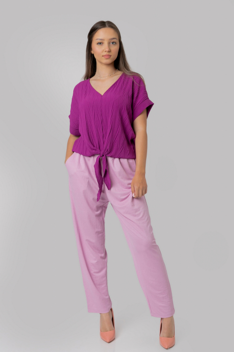 Bluza fuchsia casual cu aspect texturat si nod in talie [4]