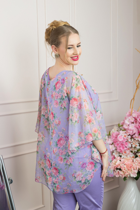 Bluza lila din voal cu imprimeu floral si maneci fluture [3]