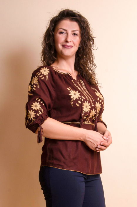 Bluza maro cu motiv floral auriu Aliona 03 [2]