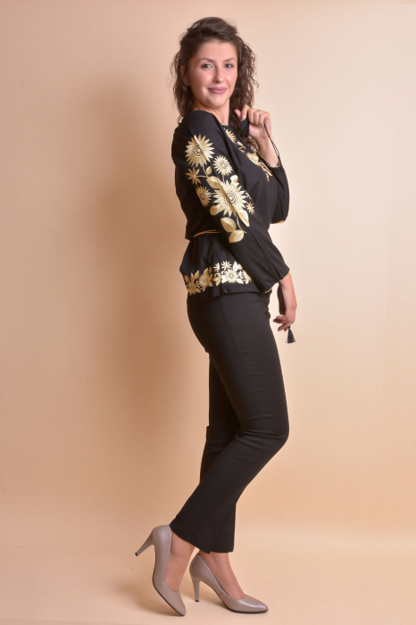 Bluza neagra cu motiv floral auriu Agnes 03 [9]