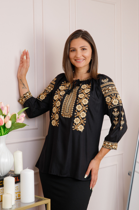 Bluza neagra cu motiv floral crem Iolanda 02 [3]