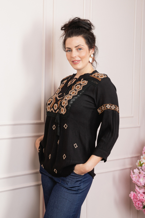 Bluza neagra cu motiv floral crem Miranda 02 [3]