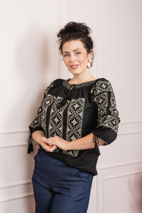 Bluza neagra cu motiv geometric crem Elvira 03 [3]
