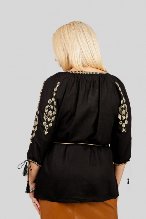 Bluza neagra cu motiv geometric auriu Iosefina 02 - maneca scurta [3]