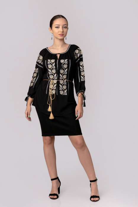 Bluza neagra cu motiv geometric auriu Ruxandra 01 [4]