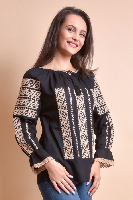 Bluza neagra cu motiv geometric crem Anca 02 [4]