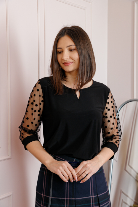 Bluza neagra dama Bridget cu maneci transparente cu buline [2]