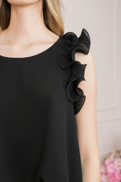 Bluza neagra din voal cu volane la umeri [2]