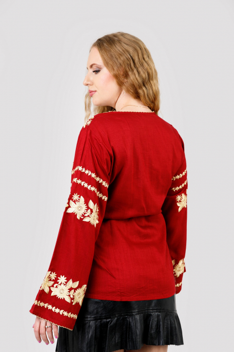 Bluza rosie cu motiv floral auriu Noemi [3]