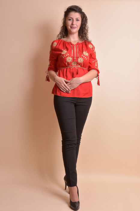 Bluza rosie cu motiv floral auriu Aliona 04 [7]