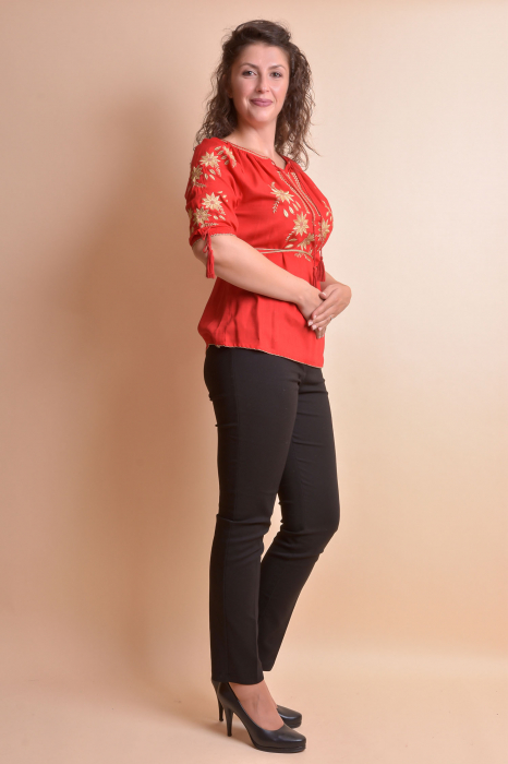 Bluza rosie cu motiv floral auriu Aliona 04 [8]