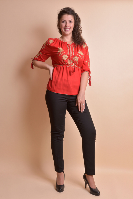 Bluza rosie cu motiv floral auriu Aliona 04 [9]