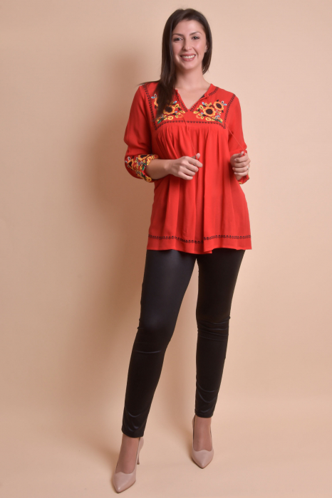 Bluza rosie cu motiv floral multicolor Ingrid 04 [10]