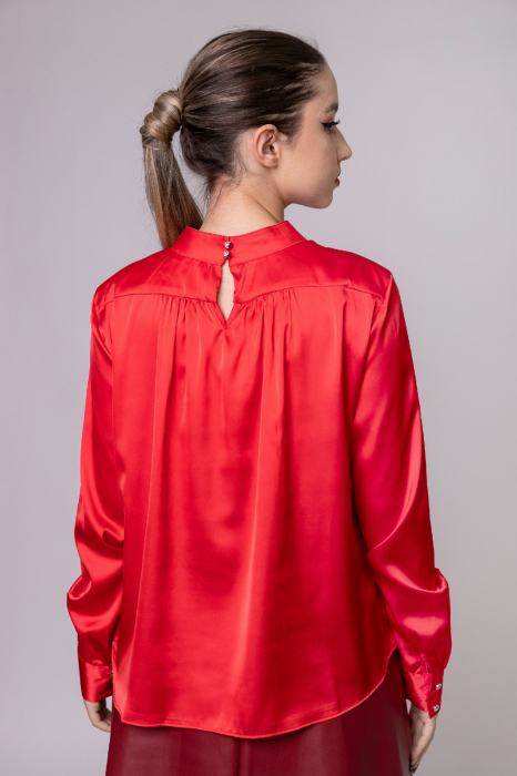 Bluza rosie eleganta cu lantisor decorativ [4]
