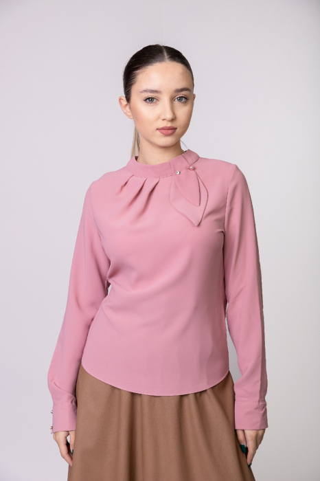 Bluza roz eleganta cu pliuri la bust si aplicatie decorativa [3]