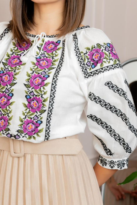 Bluza tip ie alba cu motiv floral mov Iolanda [2]